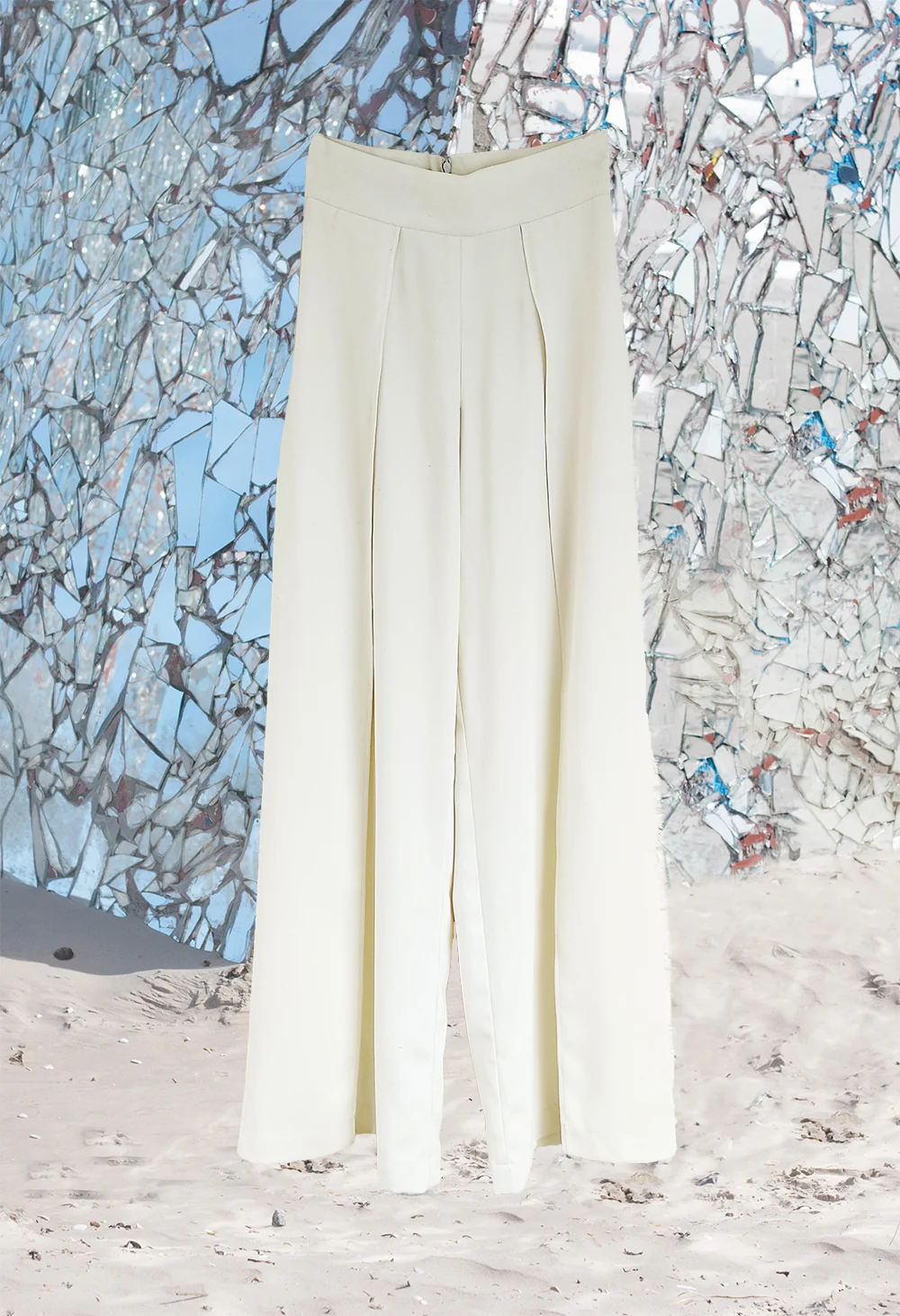 Pantalon White is the new black — vue 1
